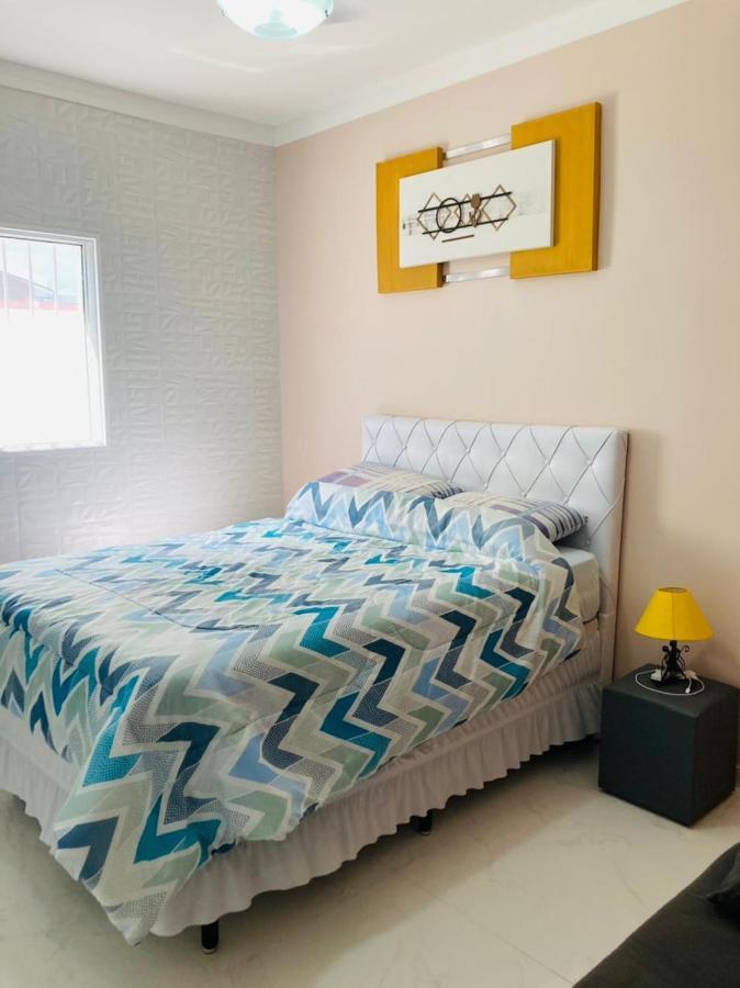 Casa Moderna: Beachfront Retreat With Heated Pool And Gourmet Area Praia Grande (Santos)