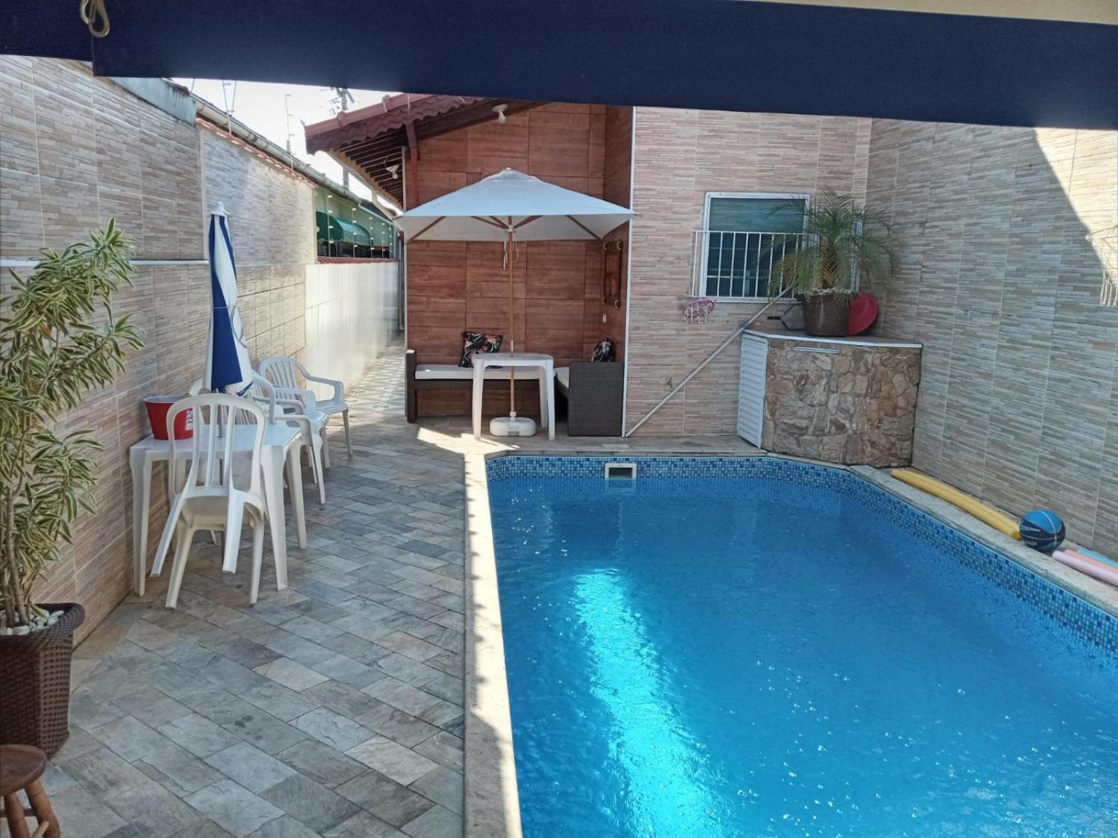 Casa Moderna: Beachfront Retreat With Heated Pool And Gourmet Area Villa